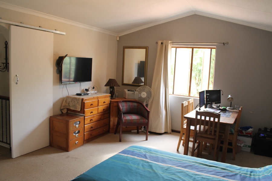 3 Bedroom Property for Sale in The Coves North West